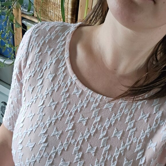 Stunning light pink mini fit & flare dress, white geometrical pattern, size UK10 - Picture 6 of 8